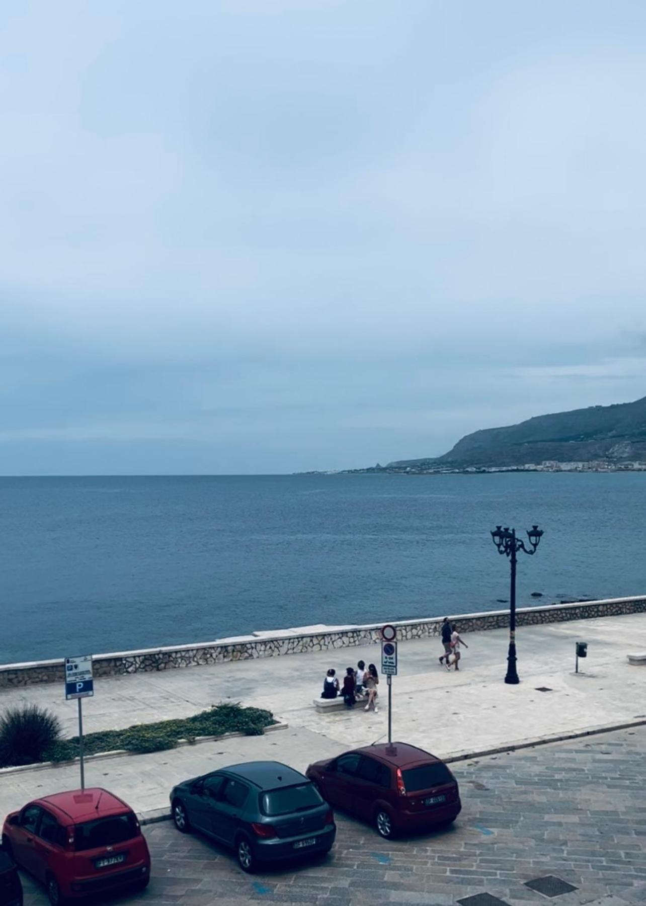 Attico Vista Mare Trapani Apartment Екстериор снимка