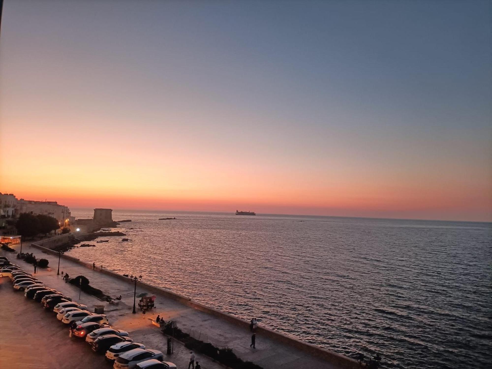 Attico Vista Mare Trapani Apartment Екстериор снимка